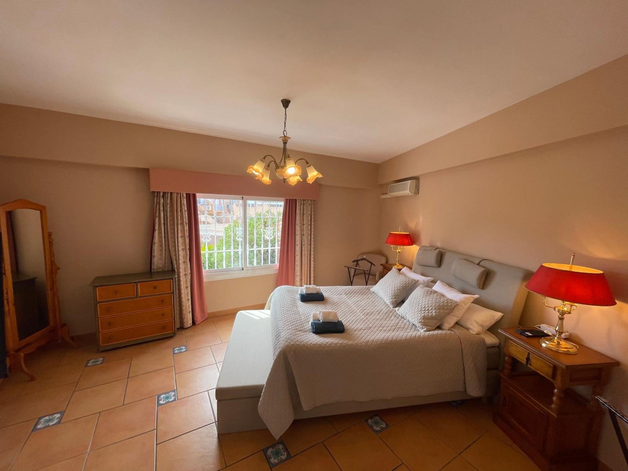Anna'S Garden Bed & Breakfast Torrevieja Rom bilde