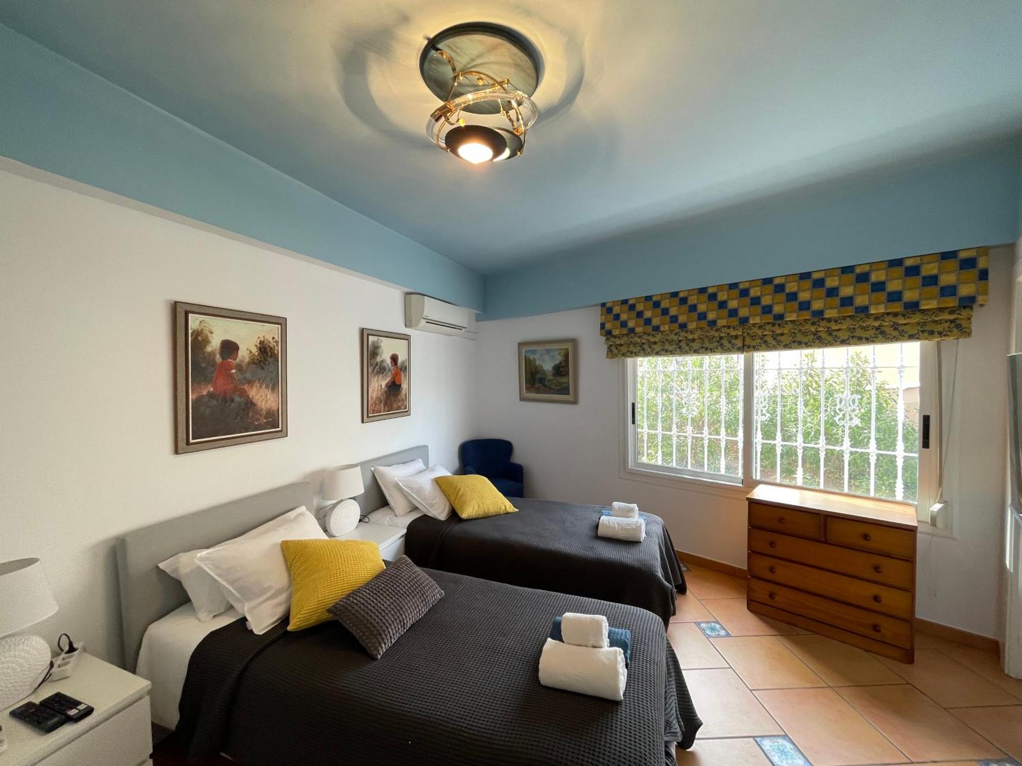 Anna'S Garden Bed & Breakfast Torrevieja Rom bilde