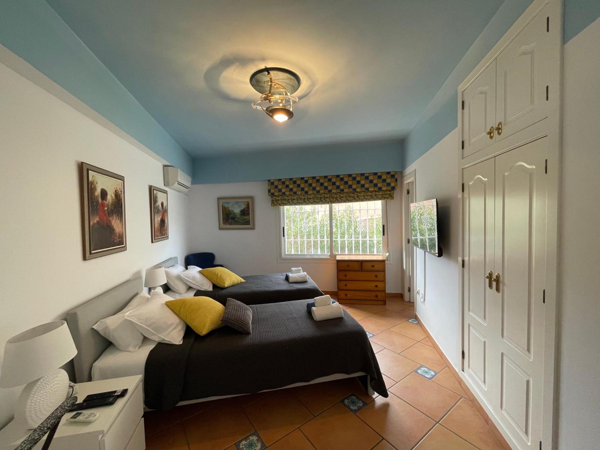 Anna'S Garden Bed & Breakfast Torrevieja Rom bilde