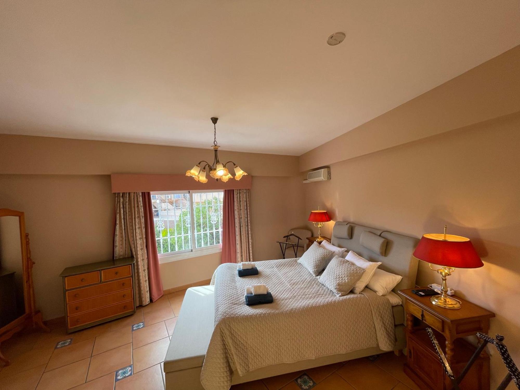Anna'S Garden Bed & Breakfast Torrevieja Rom bilde