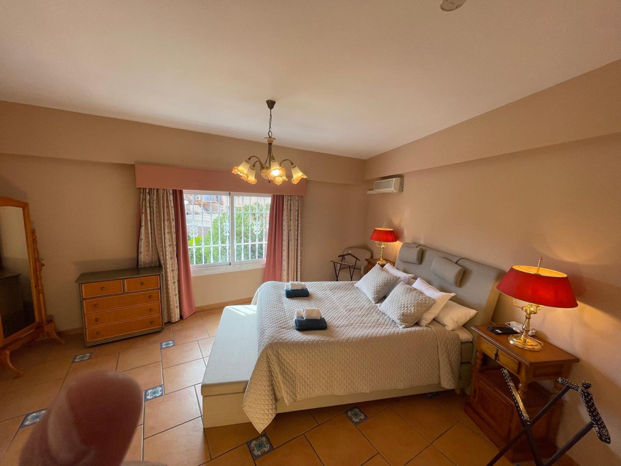 Anna'S Garden Bed & Breakfast Torrevieja Rom bilde