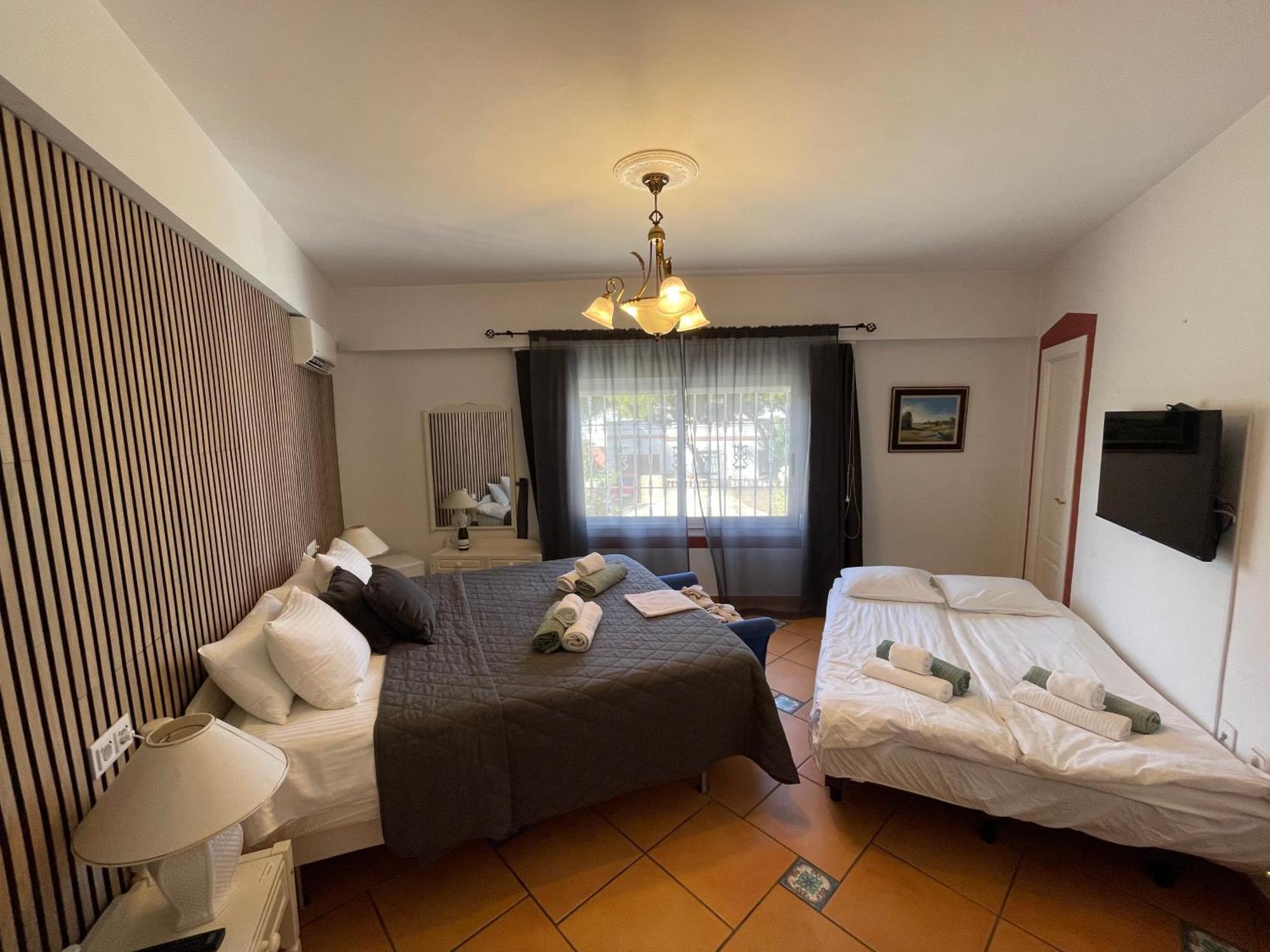 Anna'S Garden Bed & Breakfast Torrevieja Rom bilde